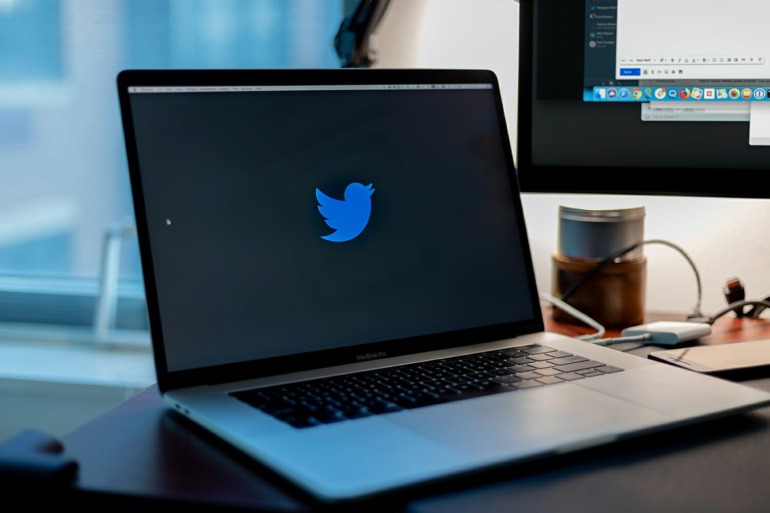 Twitter for Authors: How to Reach & Influence Readers