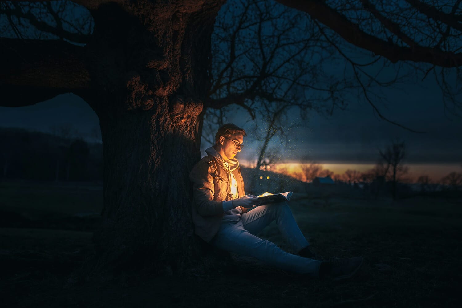 33 Fantasy Writing Prompts